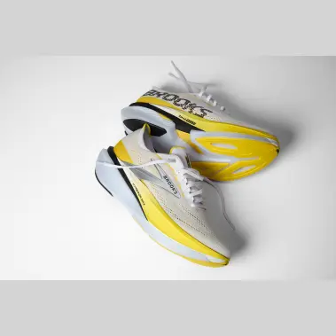 Image 8 of Brooks Hyperion Max 4 Men's
