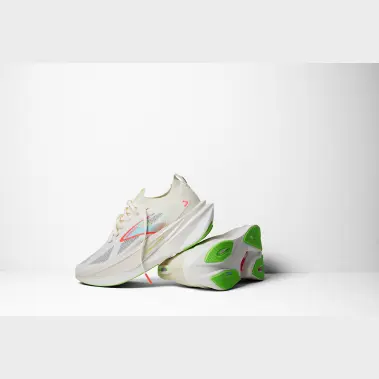 Image 8 of Brooks Hyperion Max 3 Women's