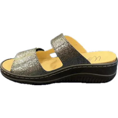 Image 4 of Wynne Novara Women's