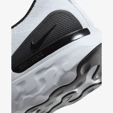 Image 15 of Nike React Phantom Run Flyknit 2 Men's