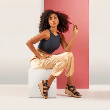 Image 9 of Aetrex Anna Women's