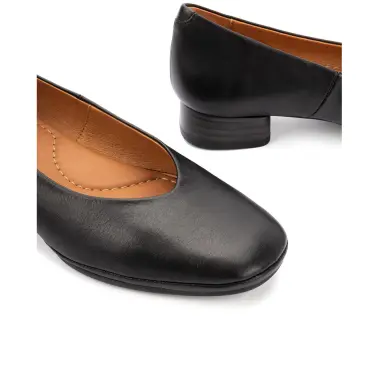 Image 6 of Pikolinos Ubeda Low Heel Pump Women's