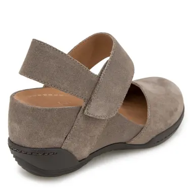 Image 3 of Jambu Nia Women's