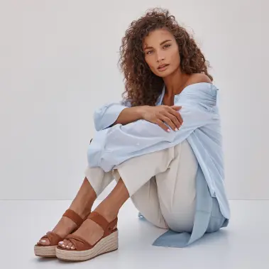 Image 16 of Vionic Darla Women's