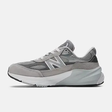 Image 4 of New Balance 990 v6 Women's