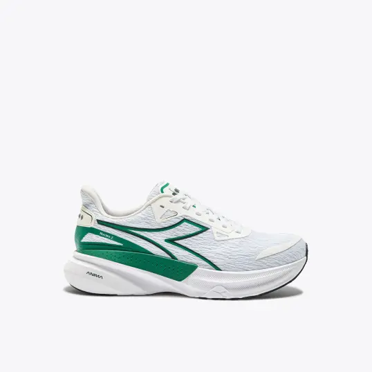 Cover image of WHITE/BOSPHORUS Diadora Nucleo 2 Men's
