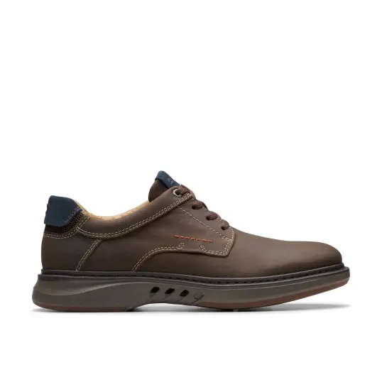 Cover image of BRN NUB Clarks Un Briley Pace Men's