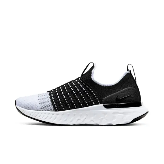 Cover image of WHT|BLK Nike React Phantom Run Flyknit 2 Women's