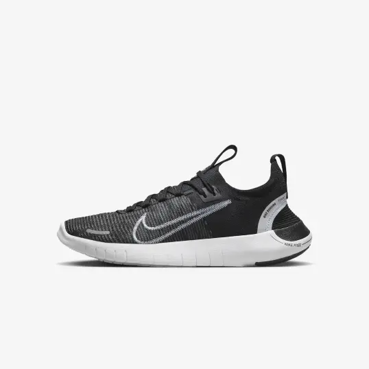 Cover image of BLACK/WHITE Nike Free Run Women's