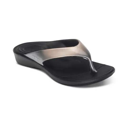 Cover image of METALLIC OMBRE Aetrex Maui Women's