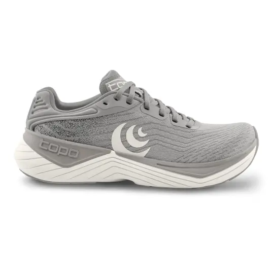 Cover image of Dark Grey / Grey Topo Athletic Ultrafly 5 Men's