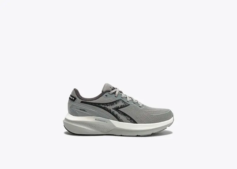 Image 1 of Diadora Mythos Blushield Vigore V Men's