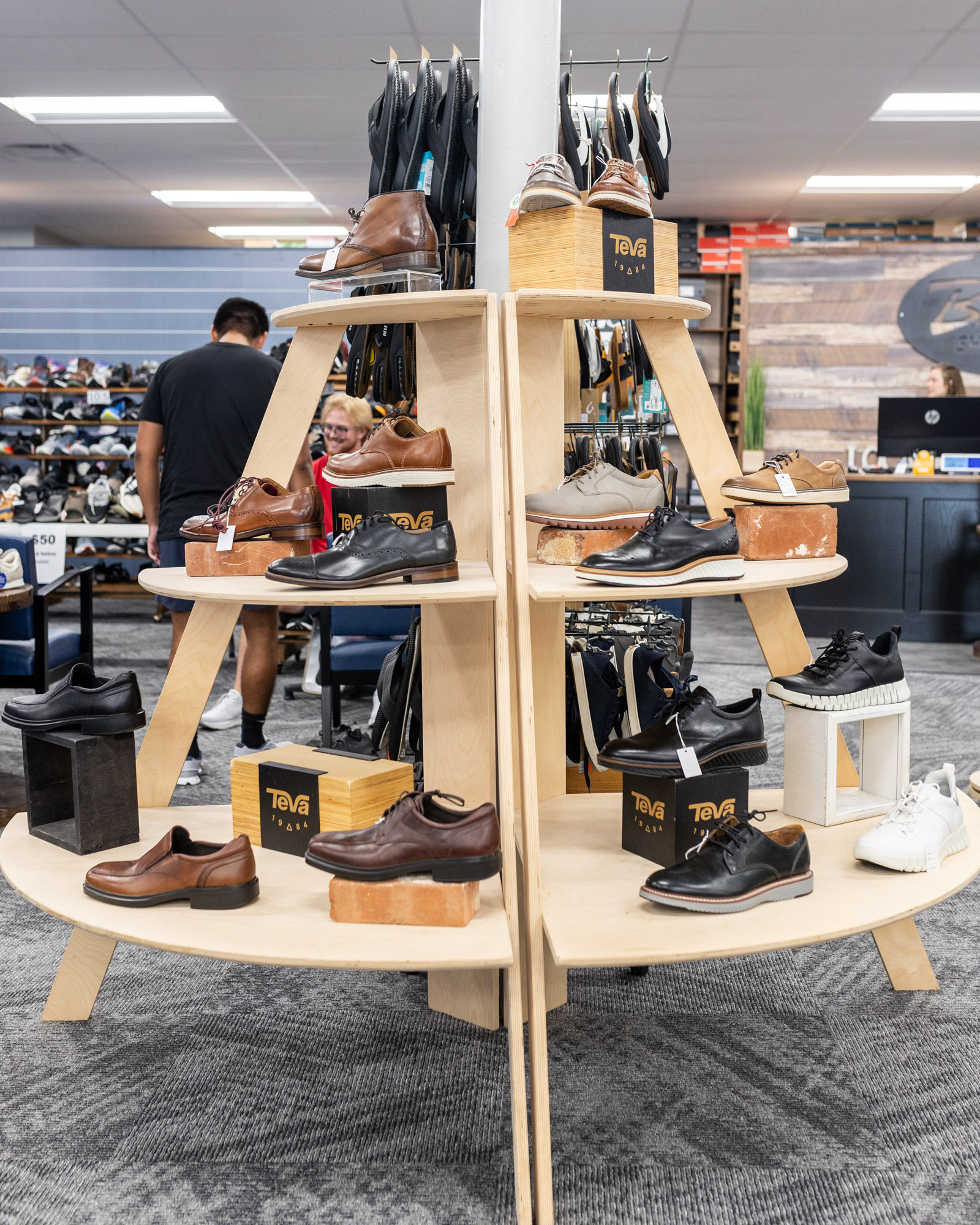 Best Online Shoe Store | Brown’s Shoe Fit Co.